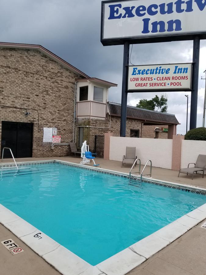 Executive Inn Ferry Pass Ngoại thất bức ảnh