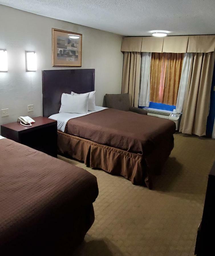 Executive Inn Ferry Pass Ngoại thất bức ảnh