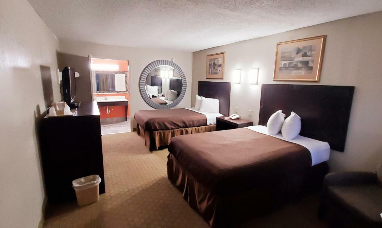 Executive Inn Ferry Pass Ngoại thất bức ảnh