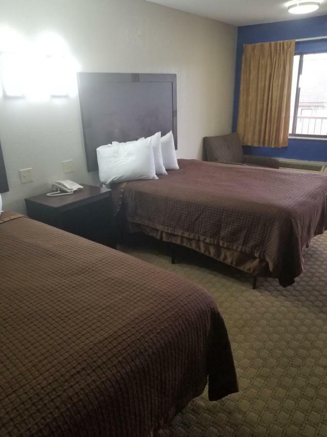 Executive Inn Ferry Pass Ngoại thất bức ảnh
